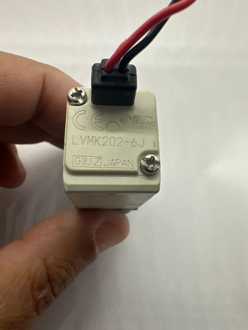Válvula solenoide SMC LVMK202-6J - Foto 3
