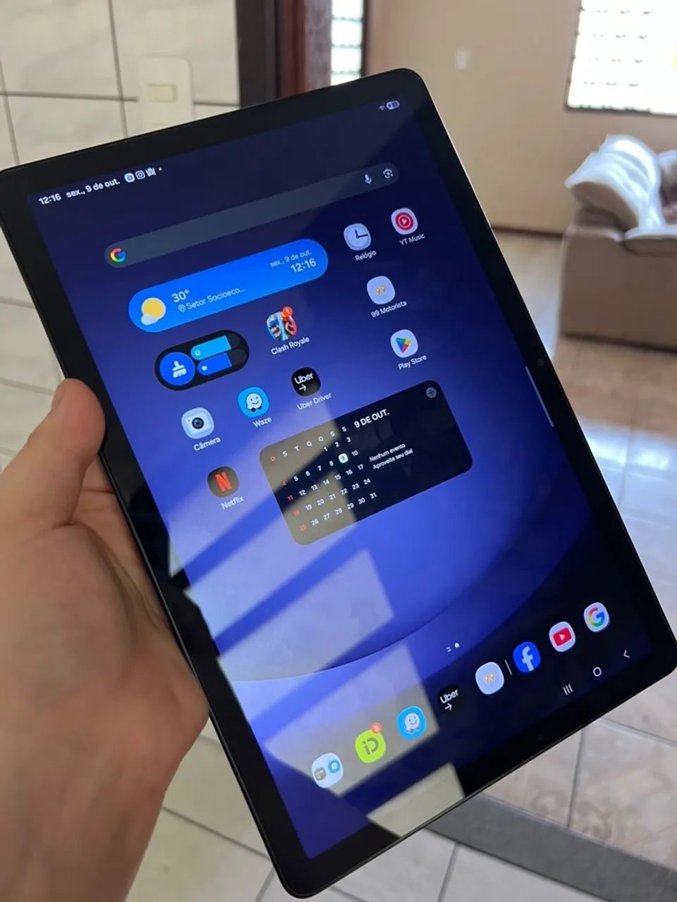 tablete galaxy A9 plus 