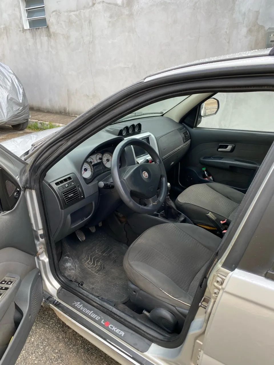 Fiat Palio Week.adv.lock.dualogic 1.8 Flex 2011 - Foto 5