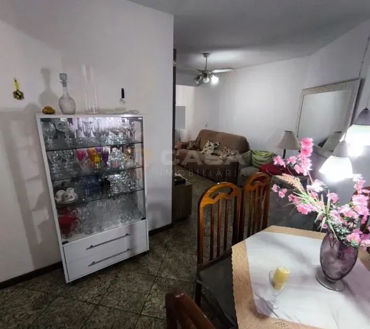 Apartamento com 2 quartos, 1 suíte, 1 vaga  2 quartos c/ suíte, varanda, elevador em - Foto 4