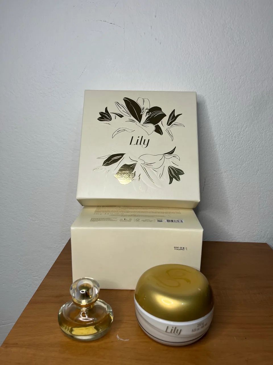 Kit lily (perfume + hidratante) - Foto 5