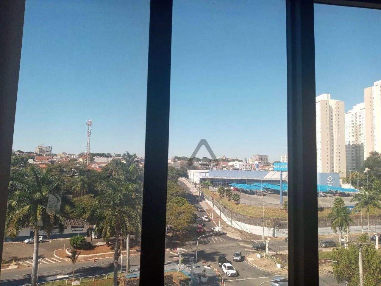 Oportunidade Única: Sala Comercial com 63m² Próxima à Avenida Brasil. - Foto 4