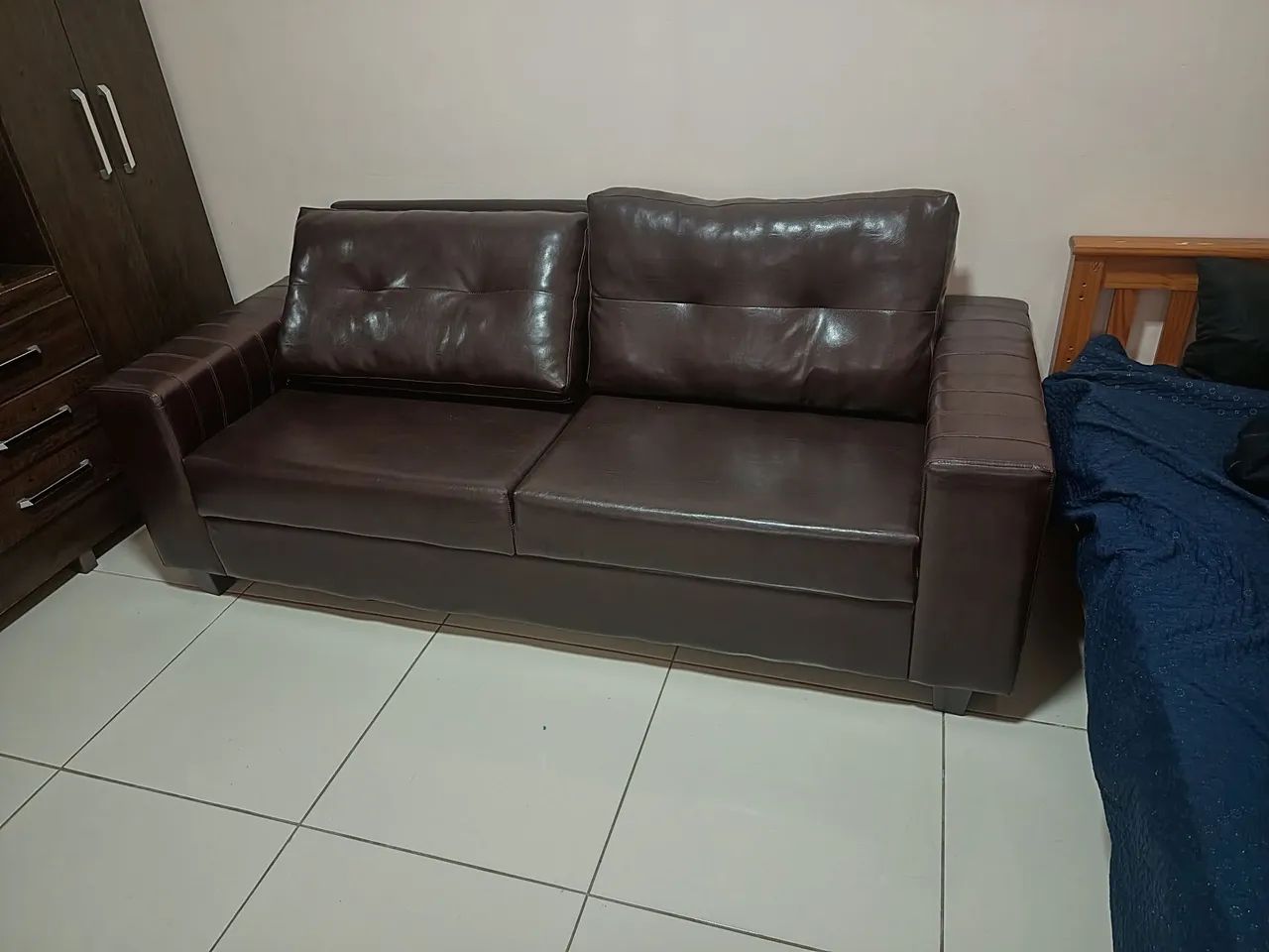 VENDO ESTE SOFÁ PARA SAIR RAPIDO  - Foto 5