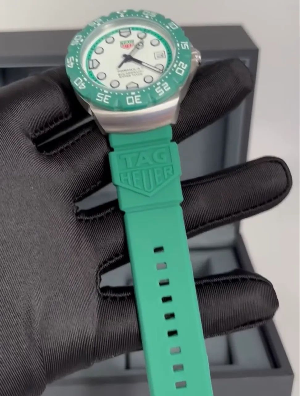 Relógio Tag Heuer F1 Solargraph Verde - Foto 4