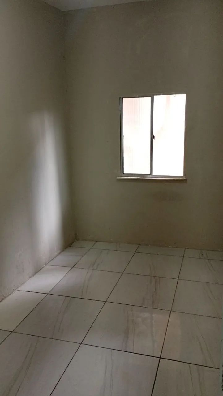 Alugou uma casa de dois quartos e uma kitnet  - Foto 2