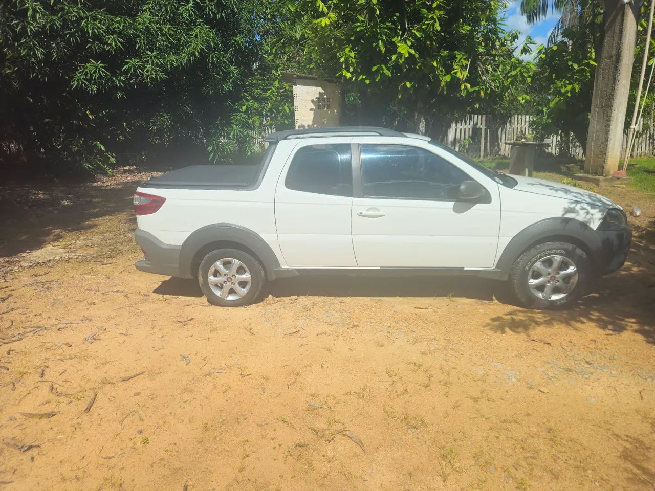 Fiat Strada Working Hard 1.4 Fire Flex 8V CD 2017 - Foto 3