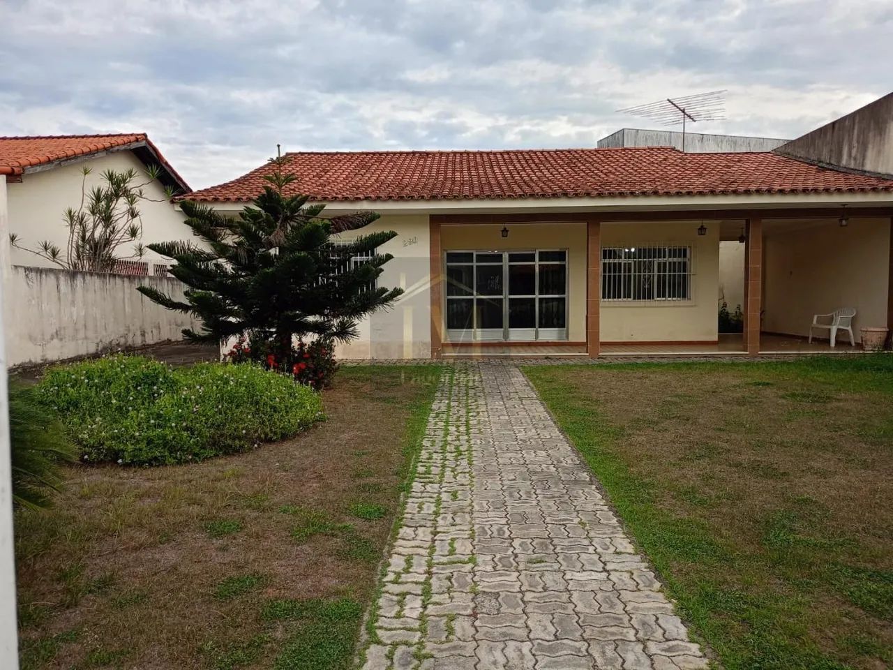 Imóvel comercial a venda no centro Araruama