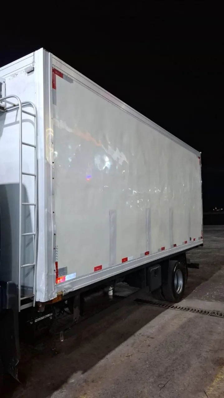 Bau refrigerado 
