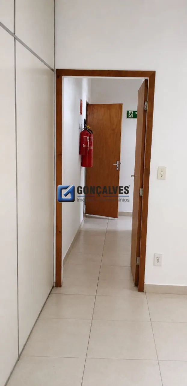 Oportunidade no Centro de SBC: Galpão com Projeto para 9 Kitnets - Foto 5