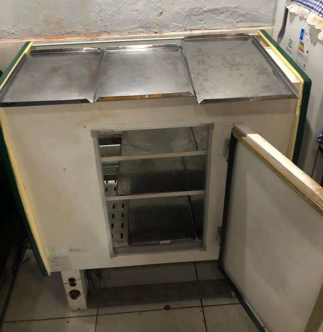 Vende-se estufa quente para salgados  - Foto 4