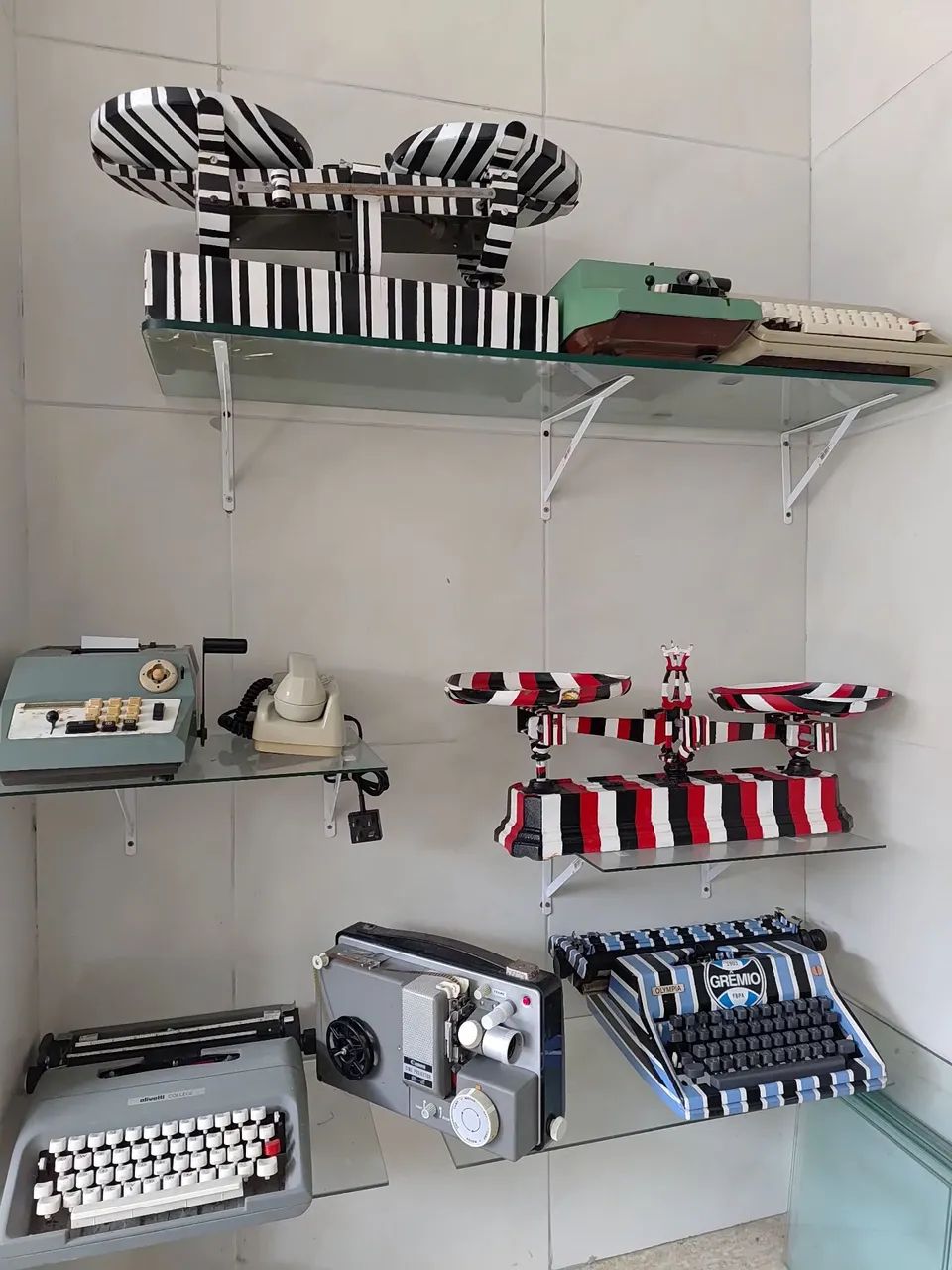 ANTIGUIDADE - Foto 2