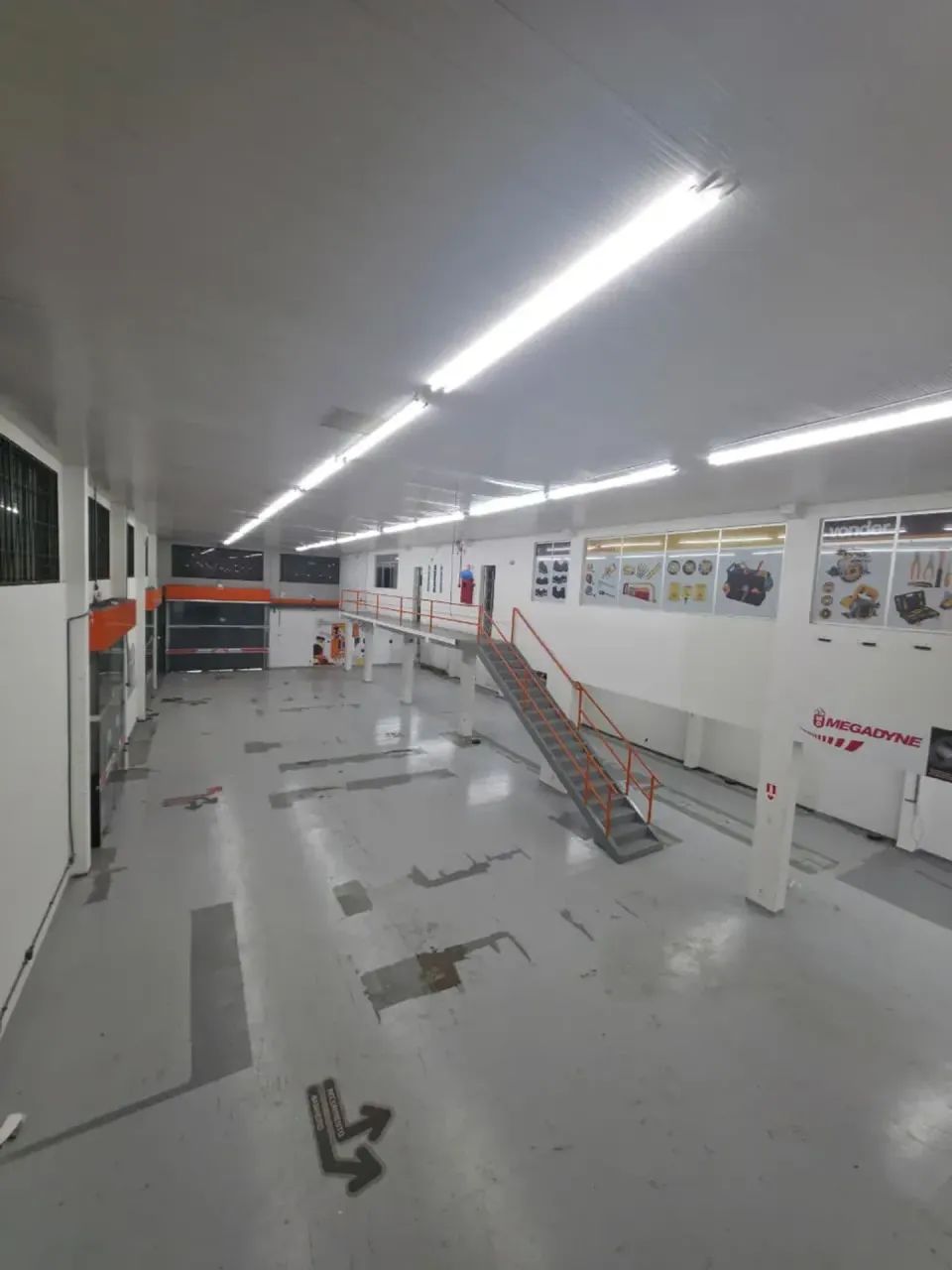 AVENIDA SILVES, ALUGO PONTO COMERCIAL NA PRINCIPAL COM 550M2 - Foto 3