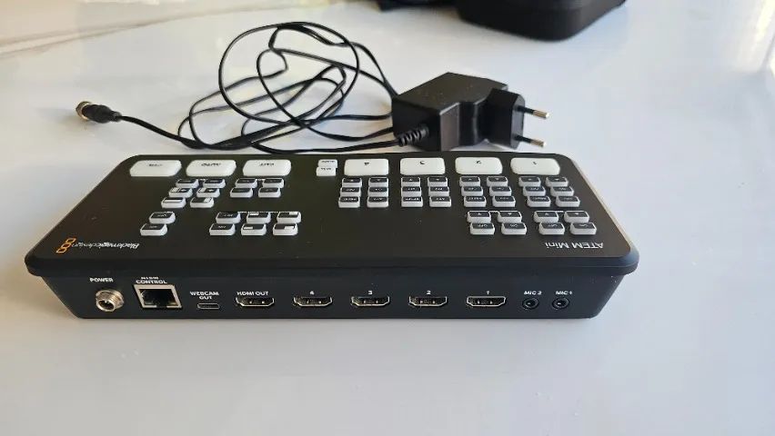 Blackmagic ATEM Mini - mesa de corte 4 HDMI - estado de zero - Recife - Foto 2
