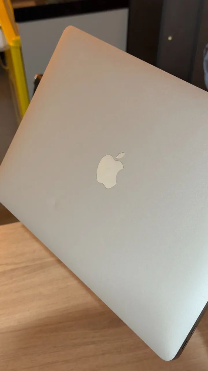 MacBook Air 2019 i5 8GB 256GB 箱付 付属品有 RG MacBook Air 2019 - I5 | 8GB | 256GB - Notebooks - Jardim América