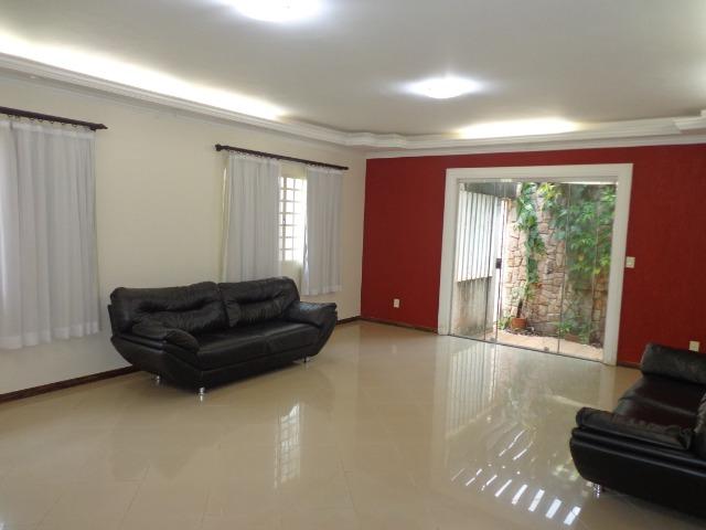 Taguatinga Sul QSC 19 vendo casa 03 quartos ou troco por apartamento