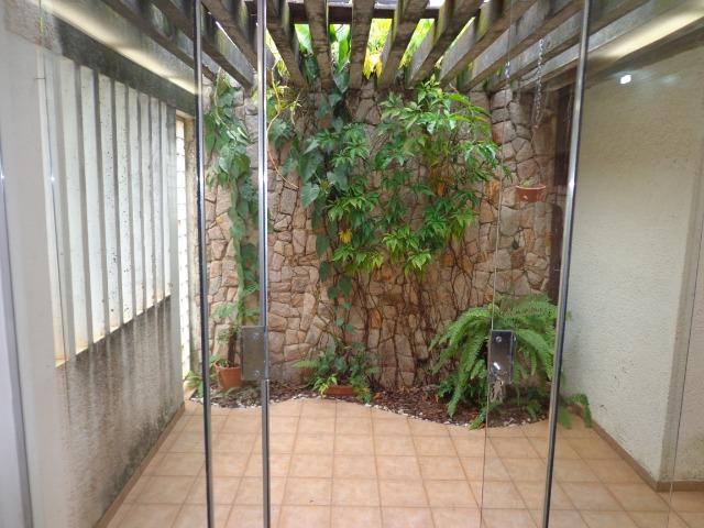 Taguatinga Sul QSC 19 vendo casa 03 quartos ou troco por apartamento - Foto 5