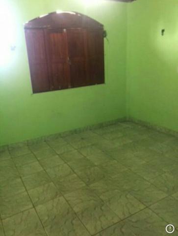 Alugo apartamento d dois quartos