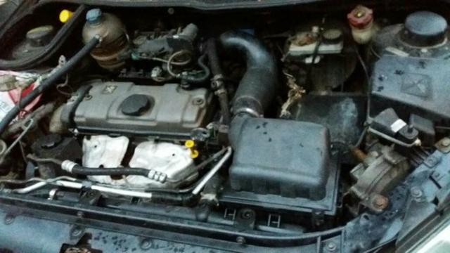 Vendo peugeot 206 sw scapade ano 2006 - Foto 2