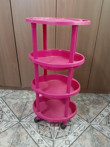 Carrinho auxiliar para cabelereiro