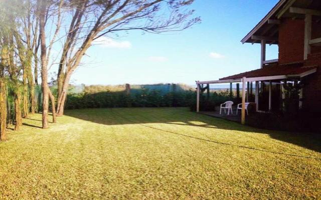 2 casas, uma 3 suítes, outra 1D. Única!!Locação anual!! - Foto 2