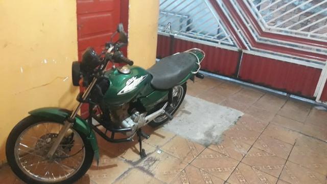 Vendo Moto Titan Honda 125 toda top p sair andando sem trabalho nenhum - Foto 3
