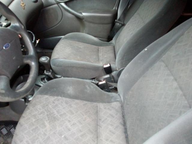 Vende-se Focus 2003 (aceita-se troca) - Foto 2
