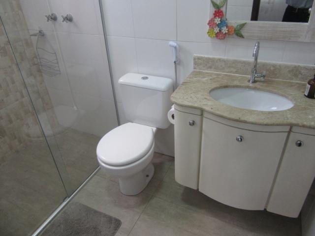 Excelente casa em local tranquilo para quem quer sossego! área nobre do bairro. - Foto 17