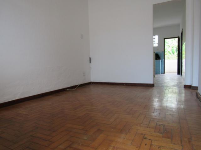 Rm imóveis vende ótima casa de 03 quartos no caiçara, ótima localização! - Foto 4