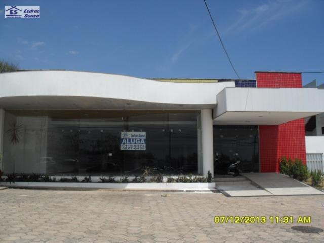 Prédio comercial na Av. dos Holandeses