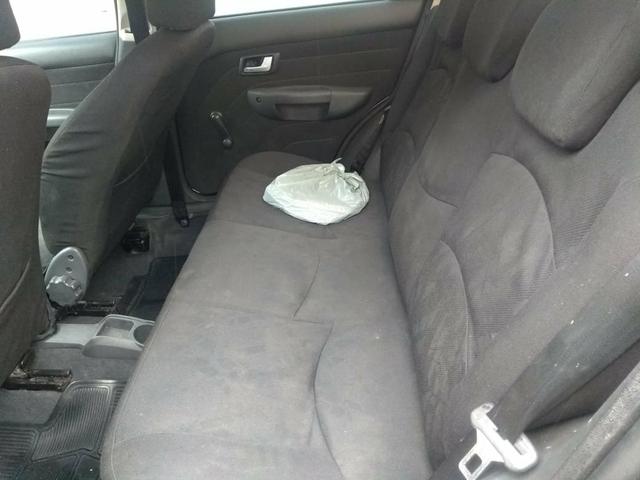 Fiat Siena ano 10/10 88 mil kilometros - Foto 15