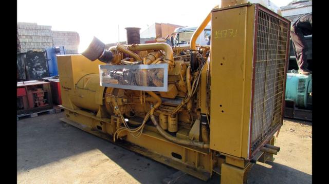 Grupo Gerador Caterpillar 3412 Maquigeral Weg com painel de transferência de 1023 KVA - Foto 3