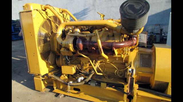 Grupo Gerador Caterpillar 3412 Maquigeral Weg com painel de transferência de 1023 KVA - Foto 5