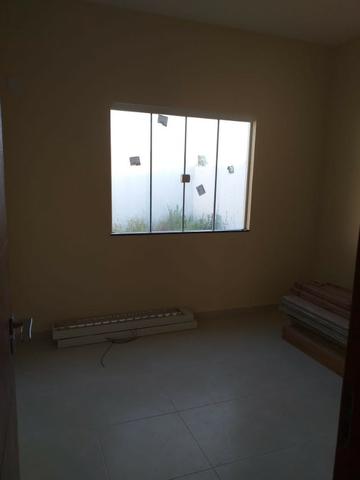 A-746 Linda casa linear com excelente acabamento - Foto 4