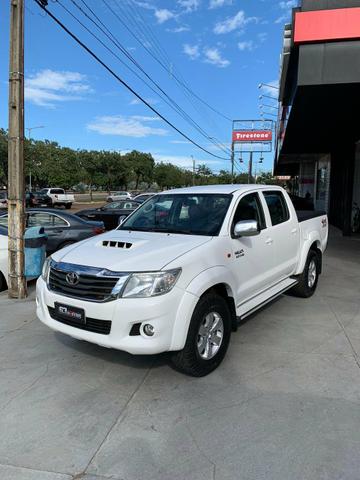 Hilux SR 2015