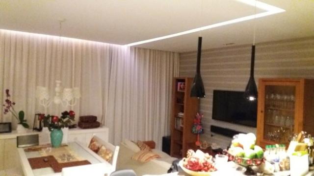 Cobertura Duplex Decorado com acesso exclusivo para o Rio em Buraquinho R$ 490.000,00 - Foto 13
