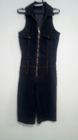 Macacão jeans bermuda