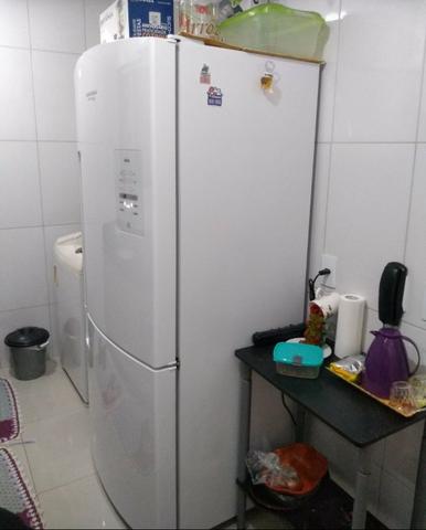 Apartamento- Móveis planejados- porcelanato e outros - Foto 8