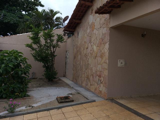 Venda de Casa de 3 quartos sendo 2 suítes - Foto 2