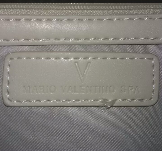 Bolsa NOVA VALENTINO original luxo - Foto 4