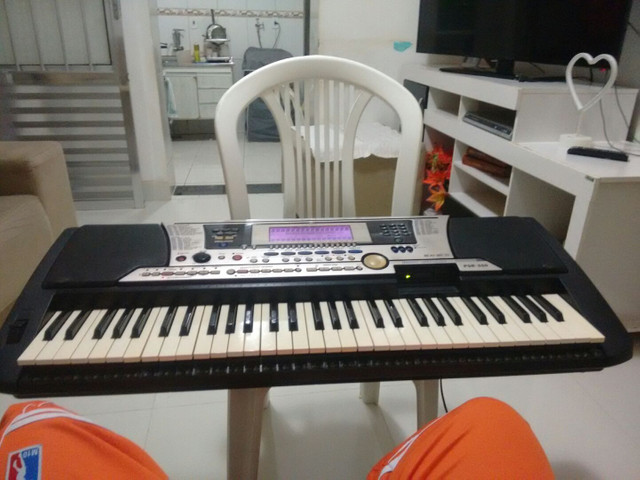 Vendo ou troco meu teclado PSR 550 - Foto 3