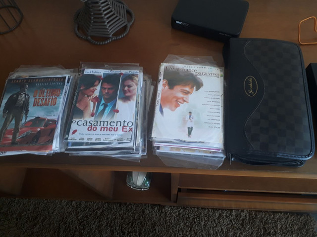 Aparelho bluray sony mais cerca de 130 filmes