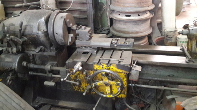 Torno Mecanico 260MM Barramento
