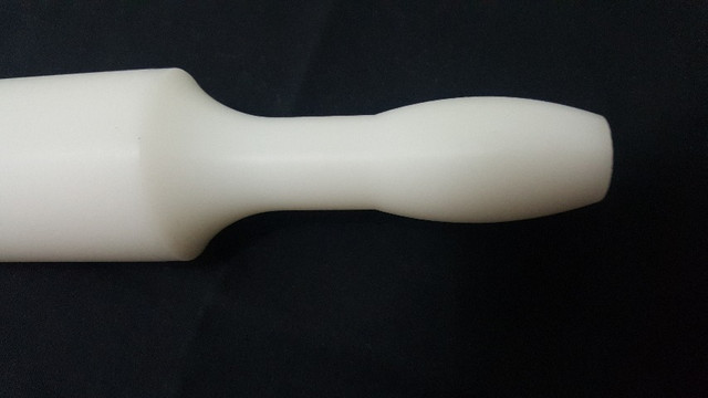 Rolo Fixo de Polietileno/Plástico Para Massa de Pastel Cilindro Leão e Fechadora Toshiro