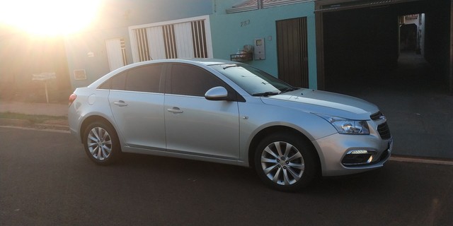 CRUZE 1.8 LT
