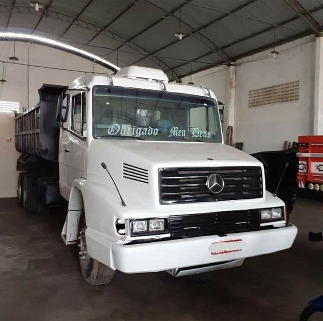 CAMINHÃO MB 1630 PNEUS EM ÓTIMO ESTADO