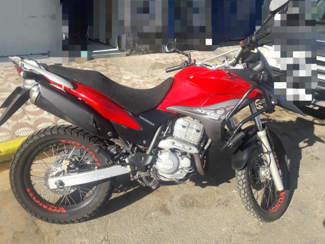 MOTO HONDA XRE 300