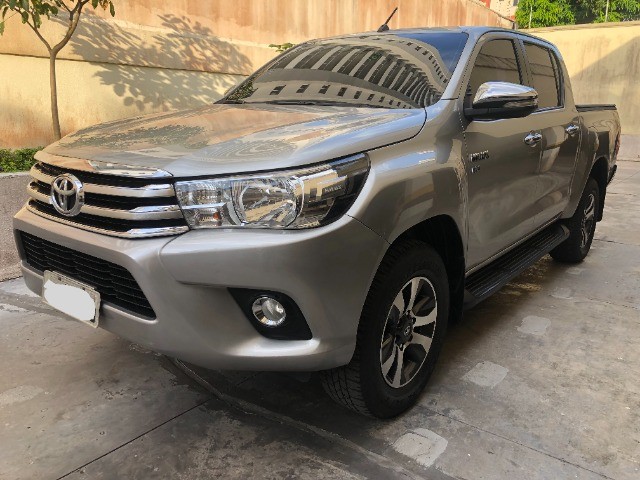 HILIUX SRV AUT 2.7 FLEX 4X4 2017
