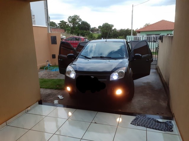 VENDO FORD FIESTA 2008 1.6 COMPLETO