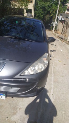 CARRO 2011 COMPLETO