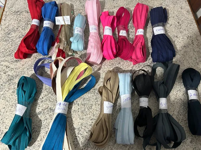 Lote de fechos, zíper